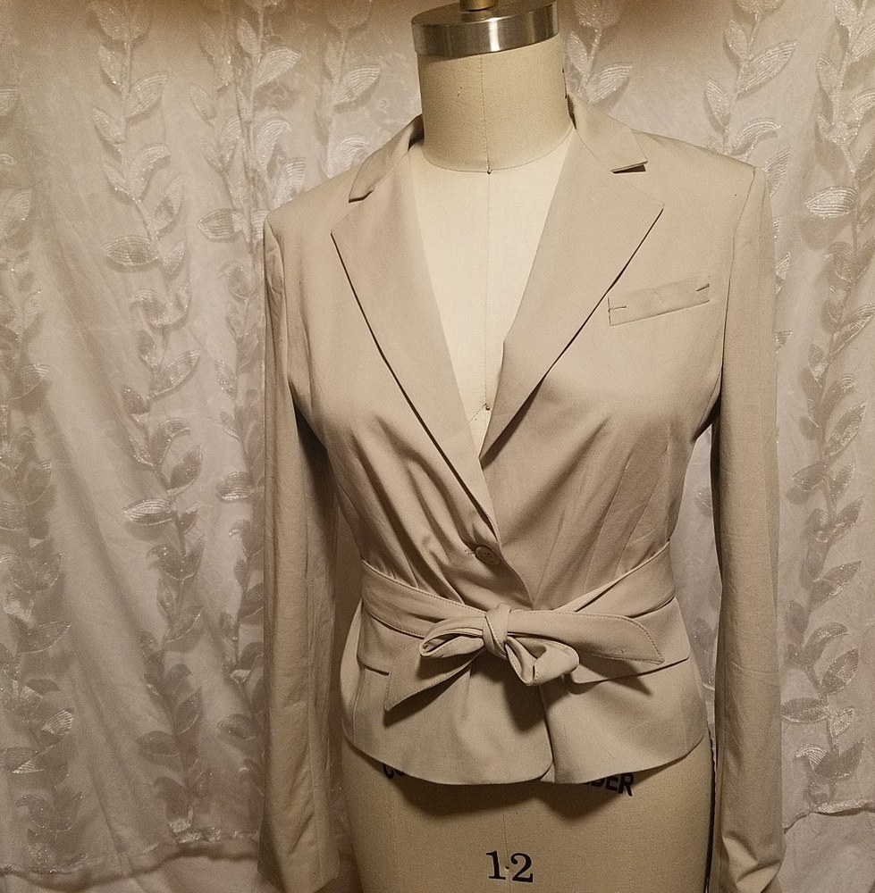 BCBGMaxAzria Cream Blazer